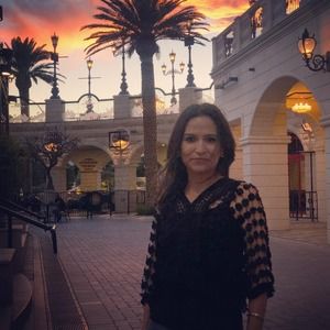 Meet your Posher, Valarie